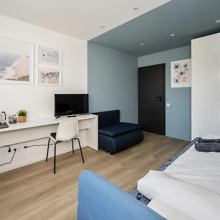 Guest house Goldenhugo Self Check In Pet Friendly *